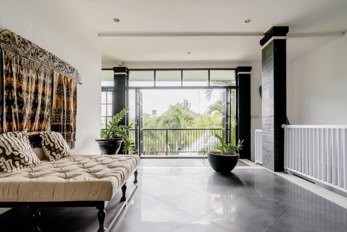 Villa Lingkar 89A Canggu Exteriör bild